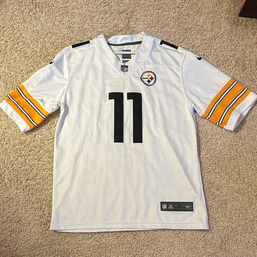 Chase Claypool Pittsburgh Steelers Nike Jersey - barely worn, small grass stain